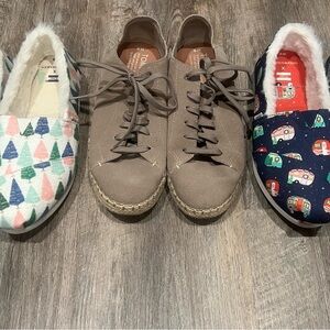 Toms shoes 3 pairs